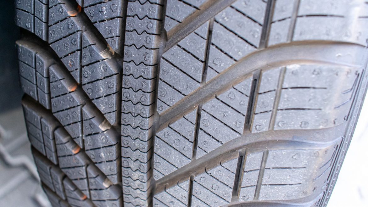 La loi montagne : est-il facultatif de changer les pneus ?